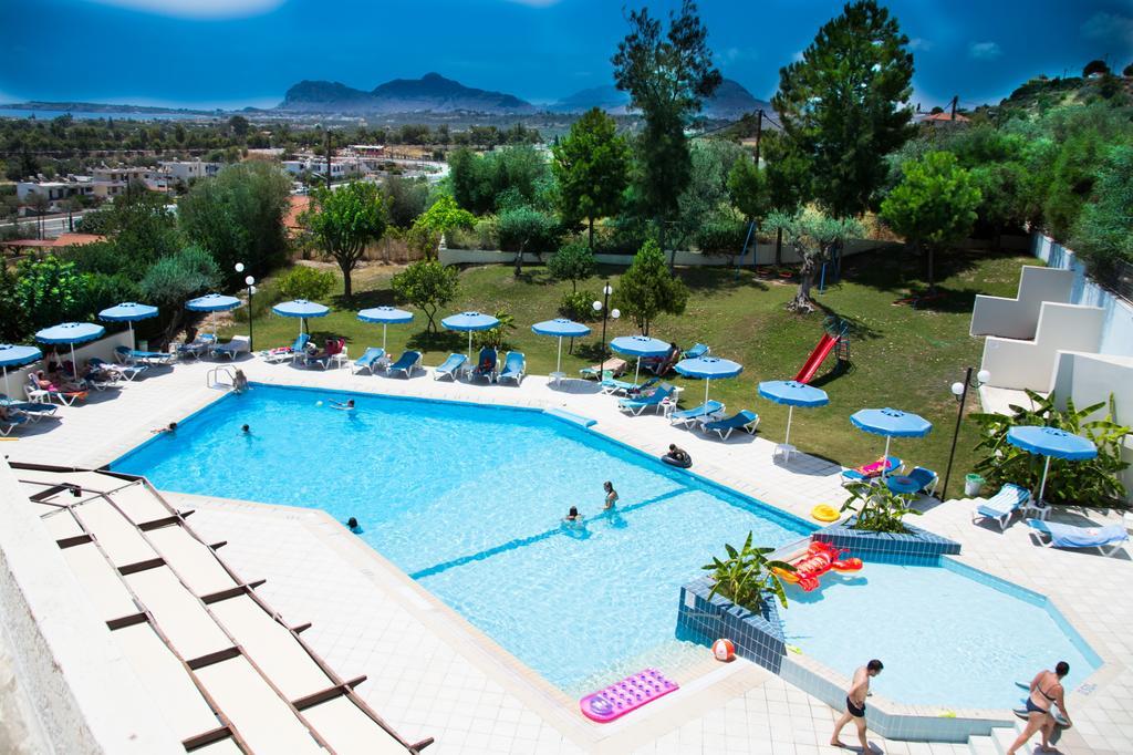 Iris Hotel Afándu Kültér fotó