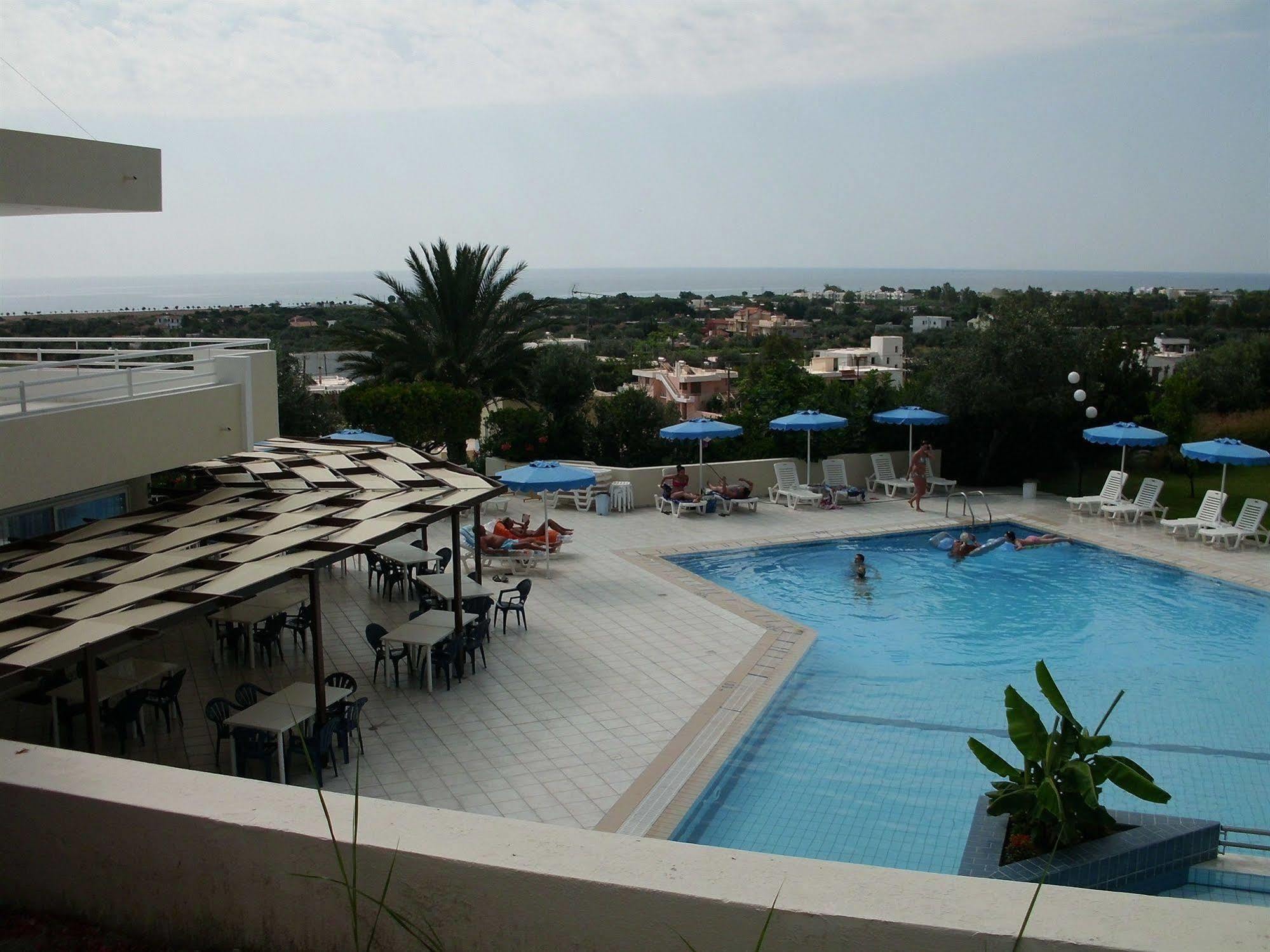 Iris Hotel Afándu Kültér fotó