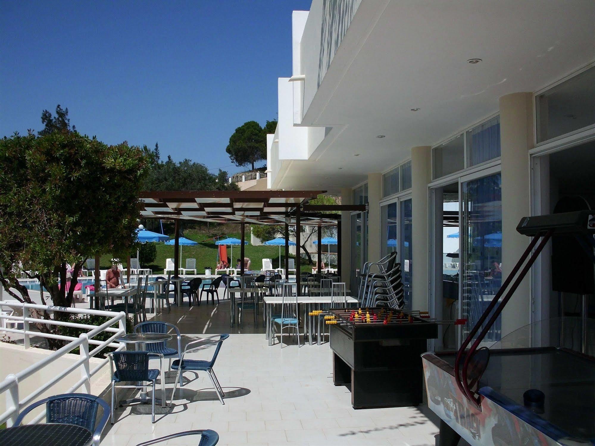 Iris Hotel Afándu Kültér fotó