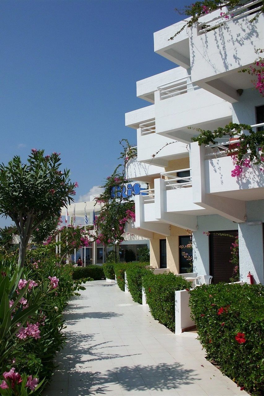 Iris Hotel Afándu Kültér fotó