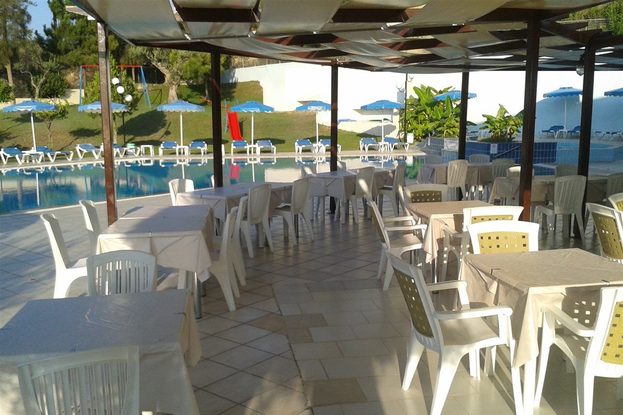 Iris Hotel Afándu Kültér fotó